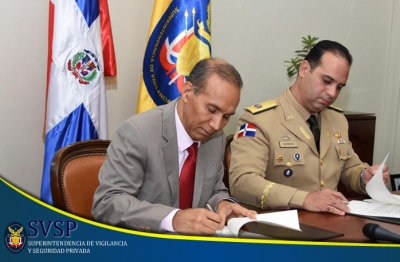 Firma de acuerdo de cooperación Interinstitucional entre Ministerio de Trabajo y SVSP.