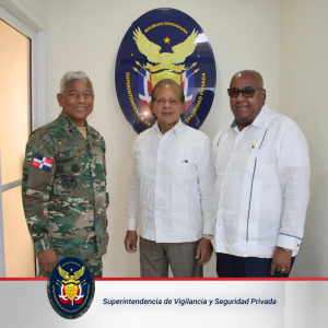 El Mayor General Celín Rubio Terrero, ERD., Director Ejecutivo de la SVSP, recibe la visita de cortesía del Director Operativo de la Presidencia de la República Dominicana