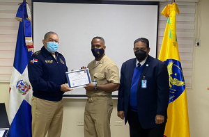 La Superintendencia de Vigilancia y Seguridad Privada (SVSP), entrega certificados a participantes del cuerso “Auditor interno de Norma ISO-18788”, sobre Seguridad Privada