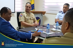 Visita de cortesía del Viceministro de Interior y Policía a la SVSP.