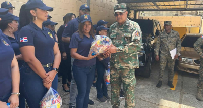 En la persona de su Director Ejecutivo General de Brigada Justo Orlando Del Orbe Piña, ERD., fueron  entregadas  raciones alimenticias a los colaboradores de esta institución.