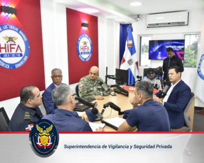 El Director Ejecutivo de la SVSP.  junto a su plana mayor, participaron en el programa radial de la Asociación Dominicana de Esposas de Oficiales de las Fuerzas Armadas “ADEOFA en Acción”.