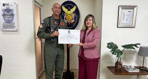 SVSP entrega el Certificado de Operación en la modalidad de Transporte de Valores a la empresa Dominican Watchman National.